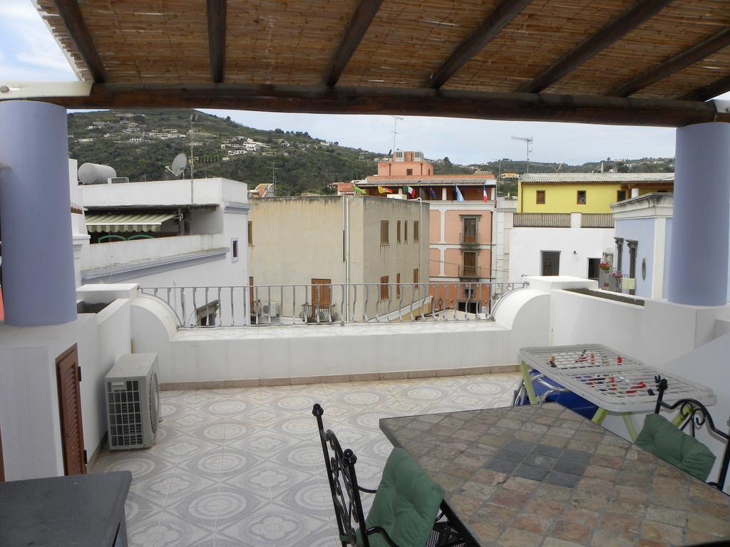 Case Vacanze Albamarina Lípara Quarto foto