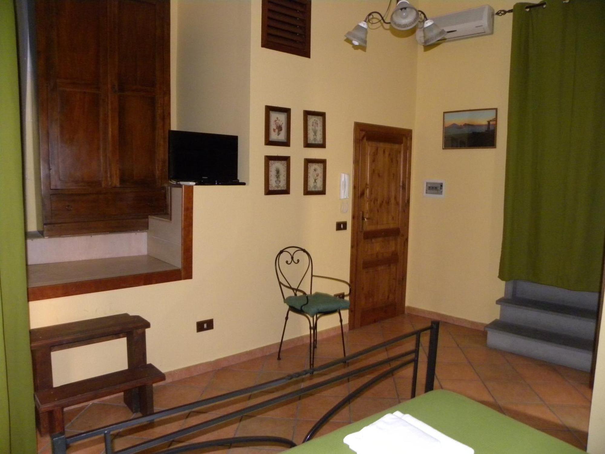 Case Vacanze Albamarina Lípara Quarto foto