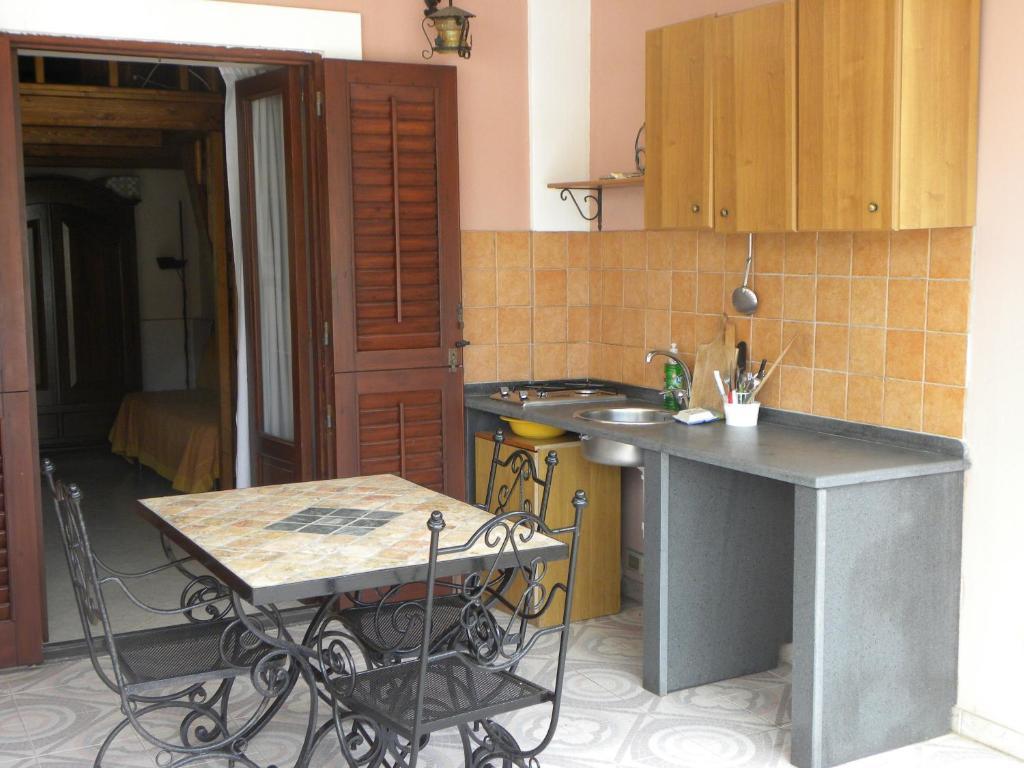 Case Vacanze Albamarina Lípara Quarto foto